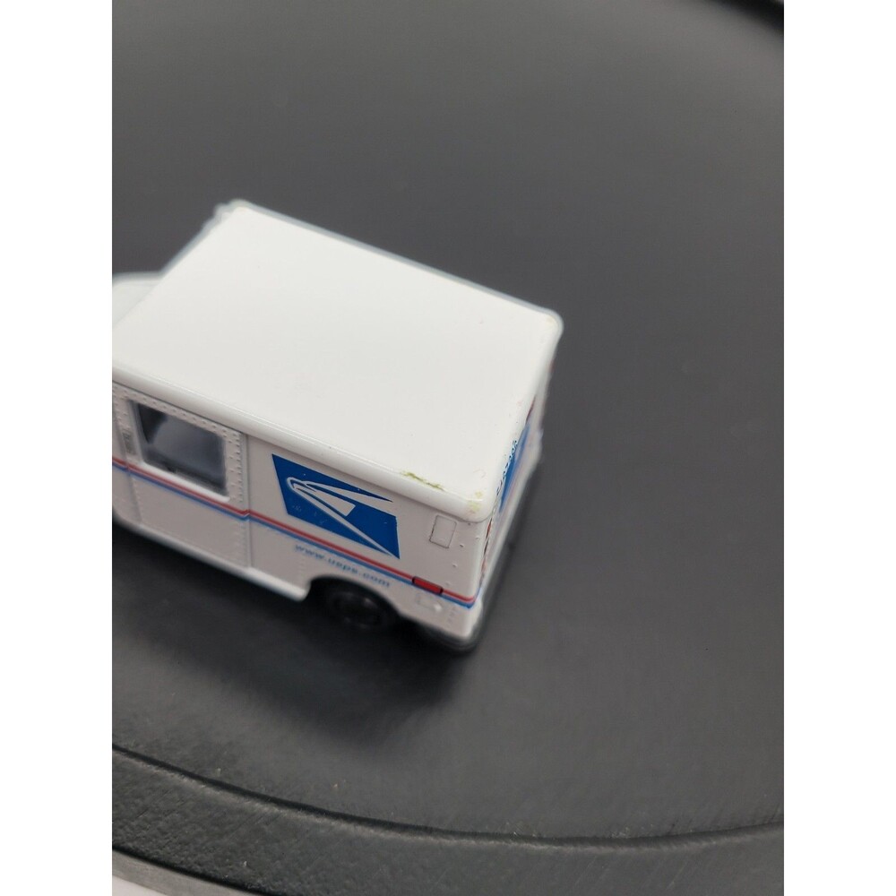 USPS Mail Truck LLV Diecast Model 1:36 Scale United States Postal Service - Picture 9 of 9